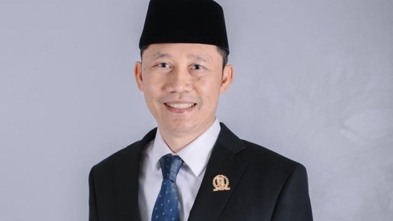 DPRD Kepri mempertanyakan tunda bayar Pemprov Kepri senilai Rp282 miliar di tahun 2024, mendesak evaluasi skala prioritas program, dan optimalisasi penerimaan daerah, termasuk kinerja BUMD.