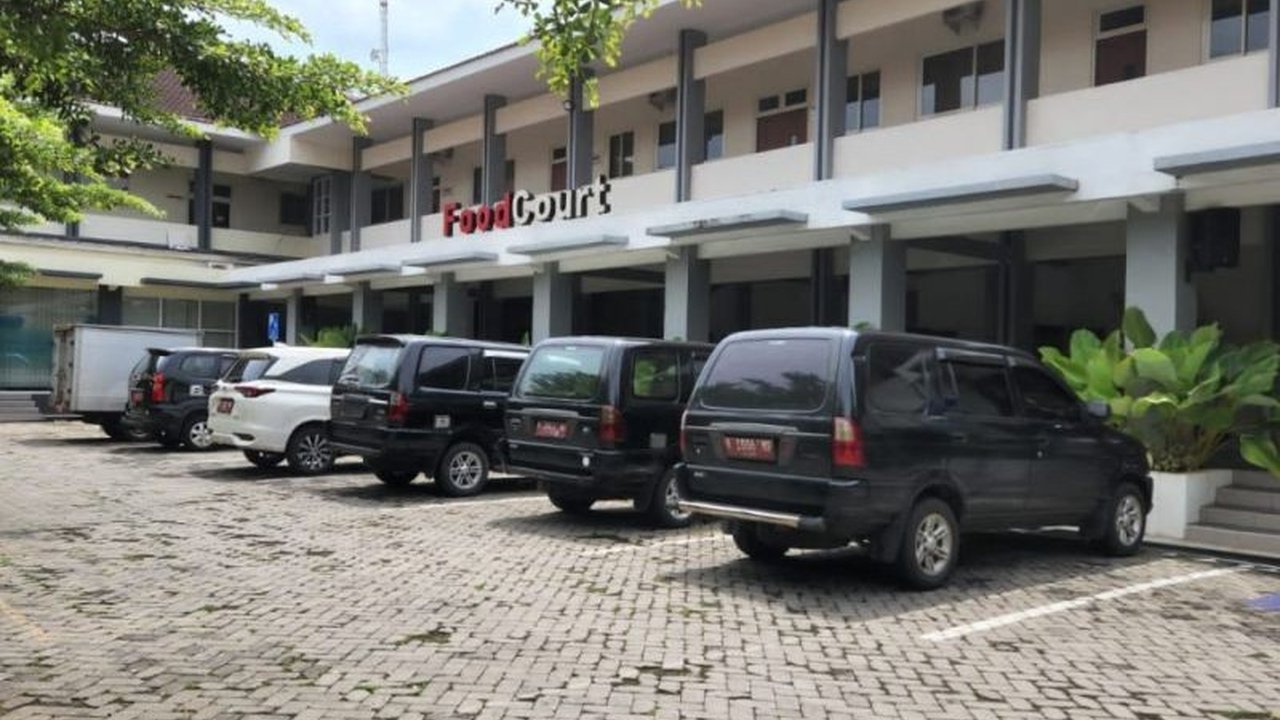 Pemerintah Kabupaten Probolinggo mengandangkan 190 mobil dinas selama libur Lebaran 2025 untuk mencegah penyalahgunaan dan memastikan penggunaan kendaraan dinas lebih terkontrol.