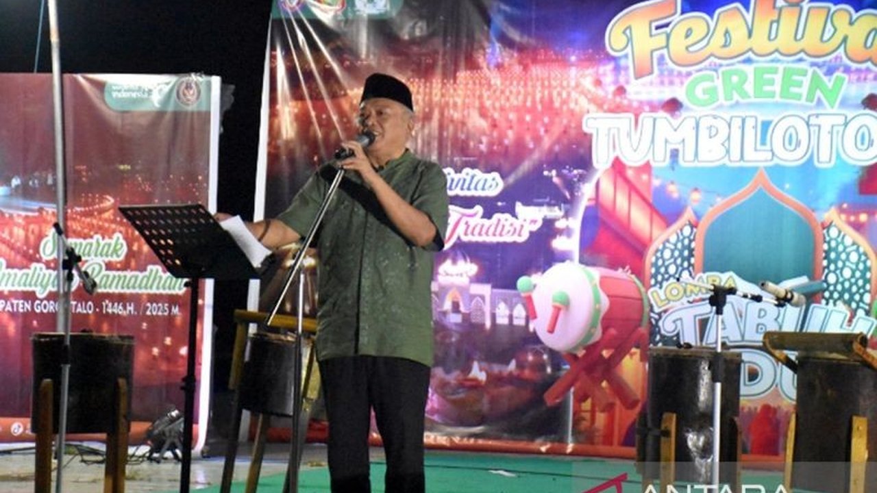 Pemerintah Kabupaten Gorontalo menetapkan Green Tumbilotohe sebagai agenda tahunan untuk melestarikan warisan budaya dan menarik wisatawan, sekaligus mendorong penggunaan bahan alami dalam perayaan.