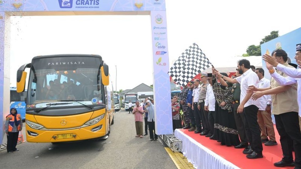 Bank Syariah Indonesia (BSI) Regional Aceh berpartisipasi dalam program mudik gratis Lebaran 2025 Pemerintah Aceh dengan menyediakan 10 unit mobil Hiace, mendukung mobilitas masyarakat pulang kampung.