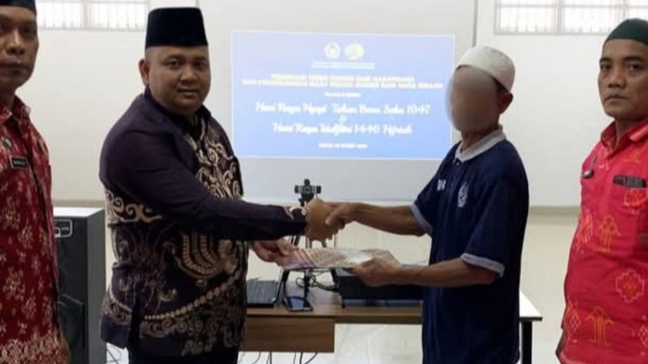 Rutan Kelas IIB Donggala memberikan remisi Idul Fitri kepada 239 warga binaan, satu di antaranya langsung bebas setelah pemotongan masa tahanan.