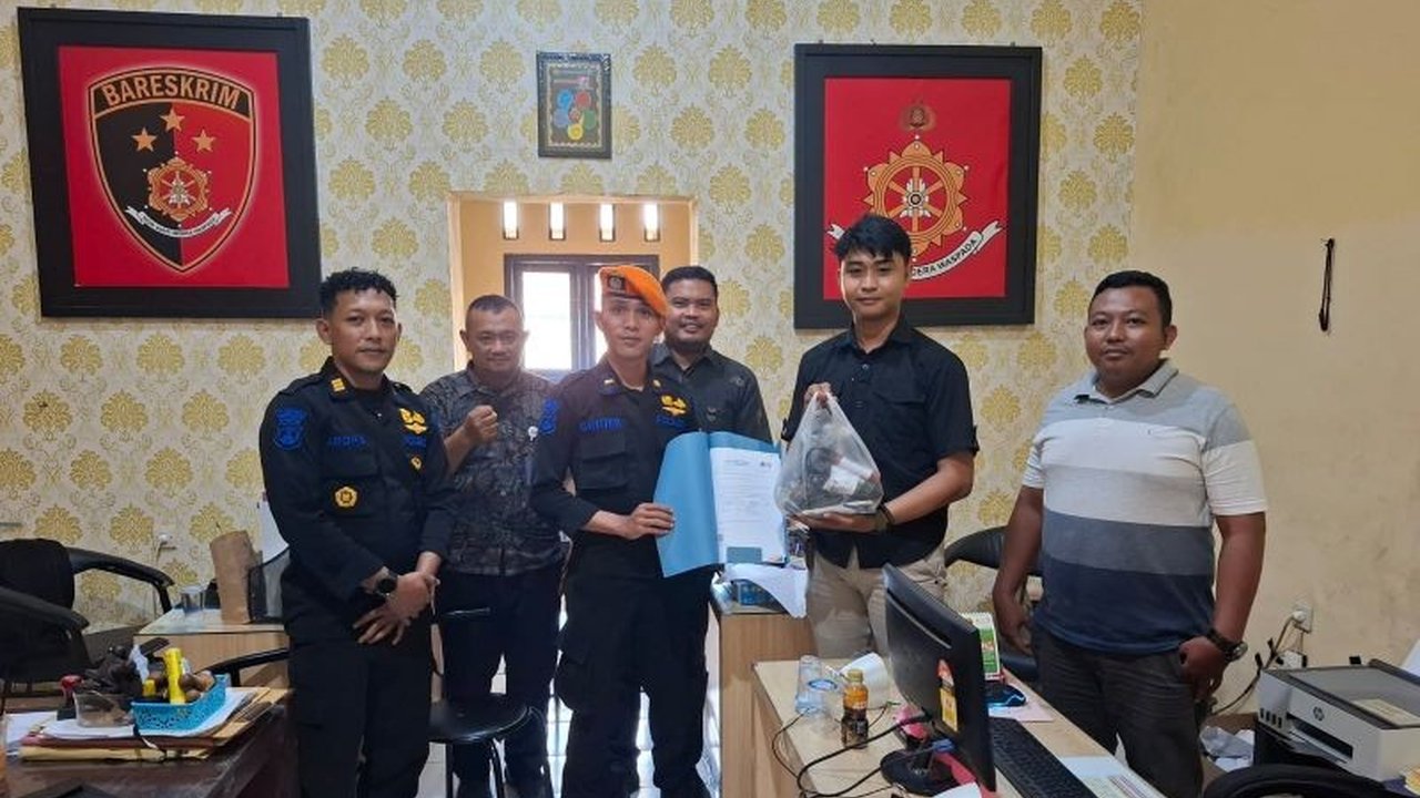 PT KAI Daop 9 Jember maksimalkan layanan Lost and Found selama Angkutan Lebaran 2025, telah kembalikan ratusan barang milik penumpang yang hilang atau tertinggal.