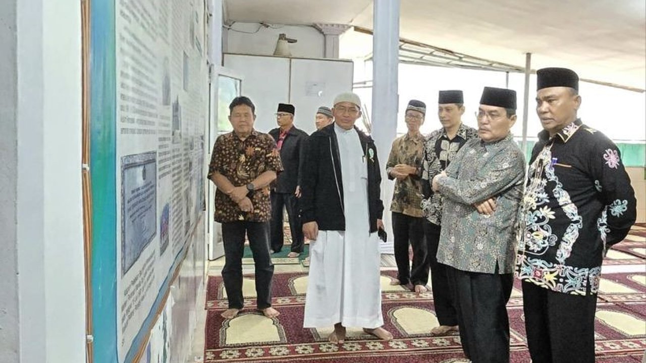 Kemenag Sumbar siapkan 604 posko masjid ramah pemudik untuk kenyamanan perjalanan arus mudik dan balik Lebaran 1446 H, dilengkapi fasilitas bersih dan operasional 24 jam.