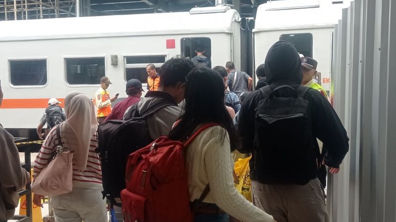 Mudik Lebaran: Kebahagiaan Asisten Rumah Tangga di Lebak Pulang Kampung