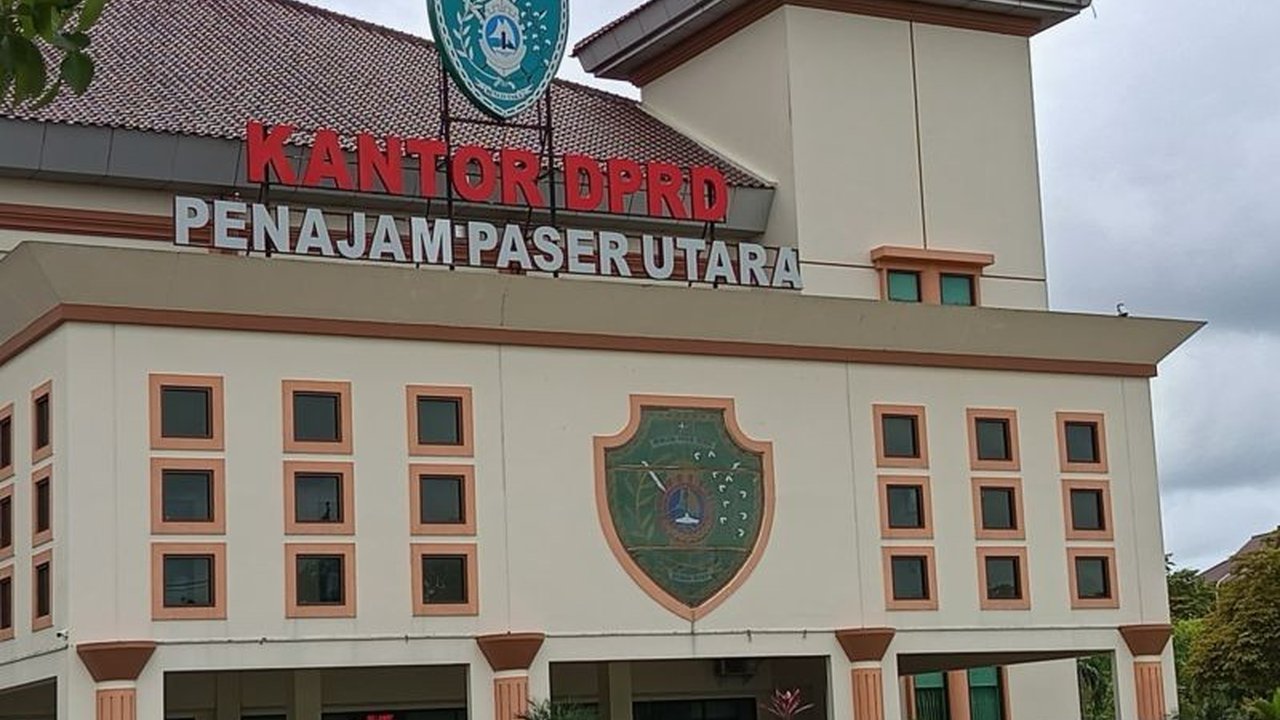 Program perbaikan rumah tidak layak huni (RTLH) di Penajam Paser Utara dinilai berhasil meningkatkan kesejahteraan masyarakat, terutama keluarga pra-sejahtera.