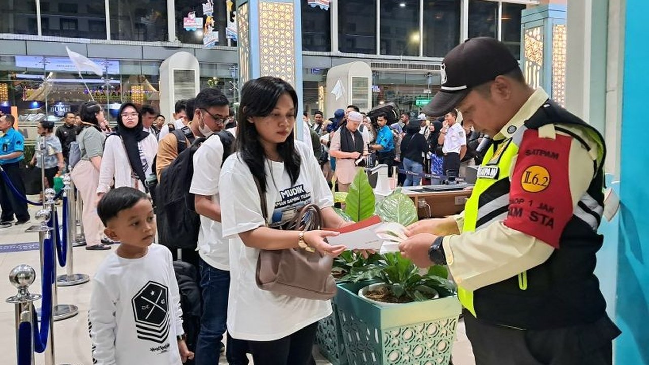 KAI Jual 3,4 Juta Tiket Kereta Api untuk Lebaran 2025