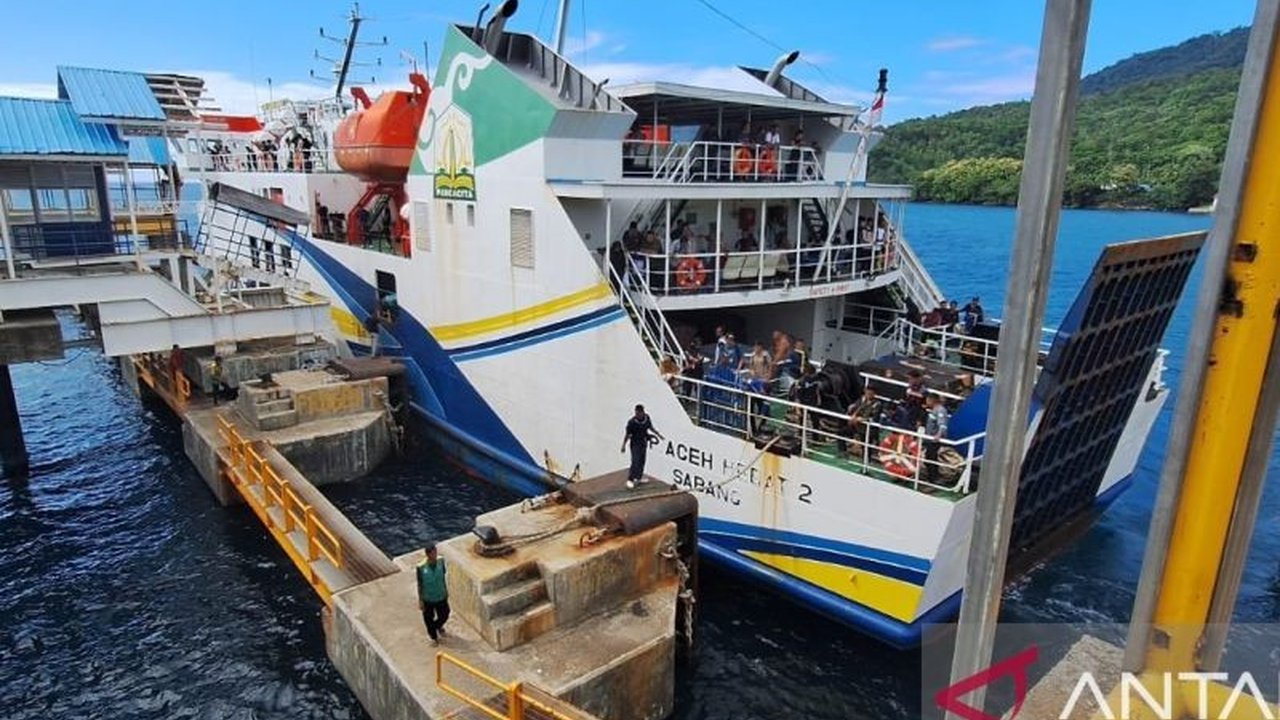 Badan Pengusahaan Kawasan Sabang (BPKS) menyiagakan 16 personel di Pelabuhan Balohan untuk memastikan kelancaran arus mudik Lebaran dan libur panjang, dilengkapi berbagai fasilitas untuk kenyamanan penumpang.