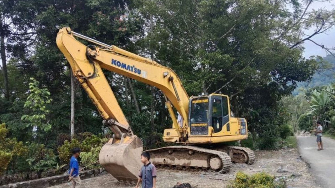 BPJN Sumbar Siagakan 32 Alat Berat Antisipasi Bencana di Jalur Mudik Riau-Sumbar