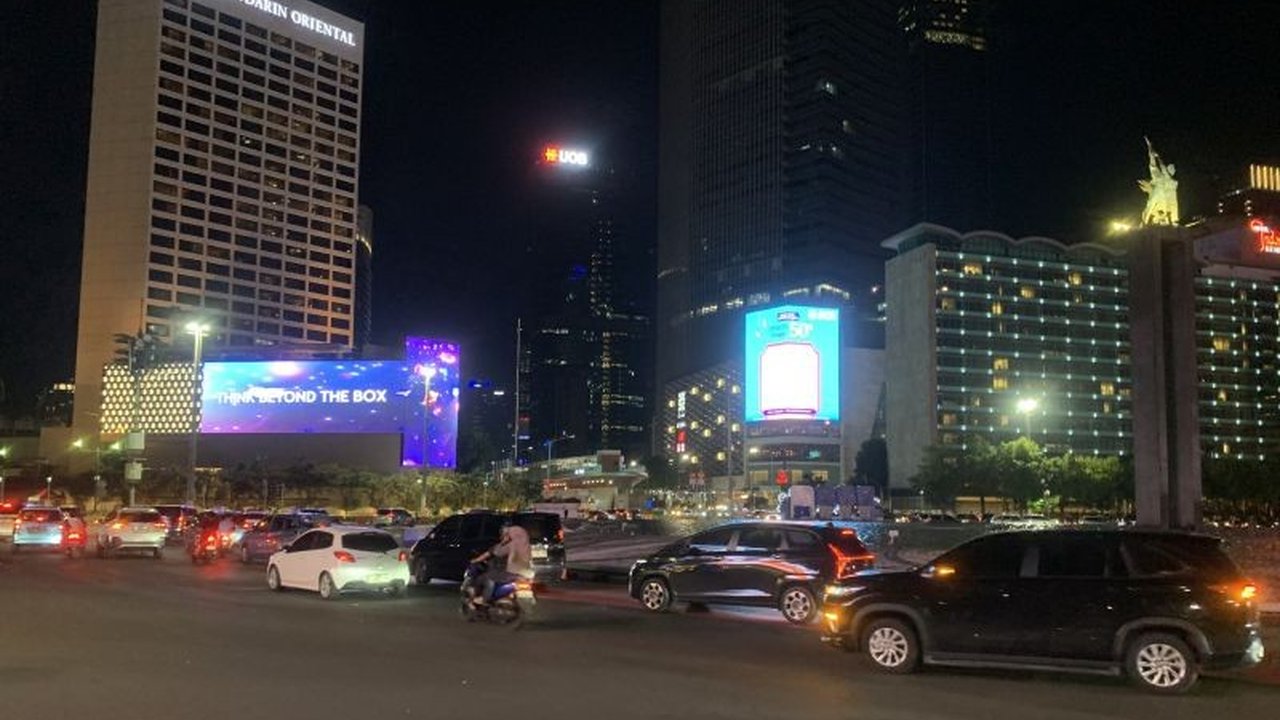 Polisi memastikan tidak ada penyekatan konvoi takbiran di Menteng, Jakarta Pusat, melainkan hanya imbauan tertib berlalu lintas dan menghindari kerumunan di Bundaran HI.