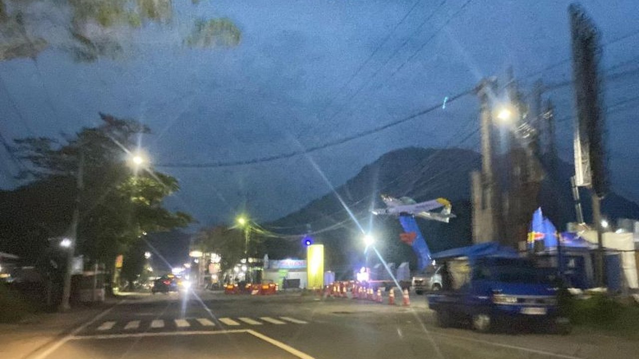Arus mudik di Garut terpantau landai pada malam takbiran, namun Polres Garut tetap siaga dan memberlakukan rekayasa lalu lintas di perkotaan untuk Car Free Night.