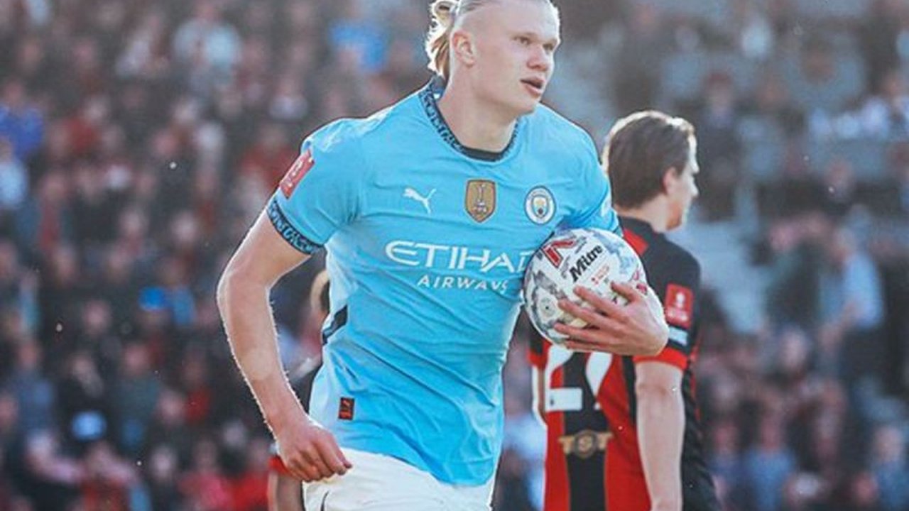 Manchester City memastikan tempat di semifinal Piala FA usai kemenangan dramatis 2-1 atas Bournemouth, meskipun sempat tertinggal lebih dulu.