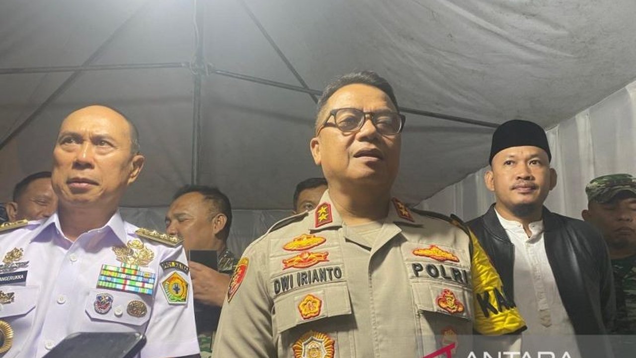 Polda Sulawesi Tenggara mengerahkan 1.597 personel gabungan TNI-Polri dan Pemda untuk mengamankan pelaksanaan Shalat Idul Fitri 1444 H, guna memastikan kelancaran dan keamanan perayaan Idul Fitri.