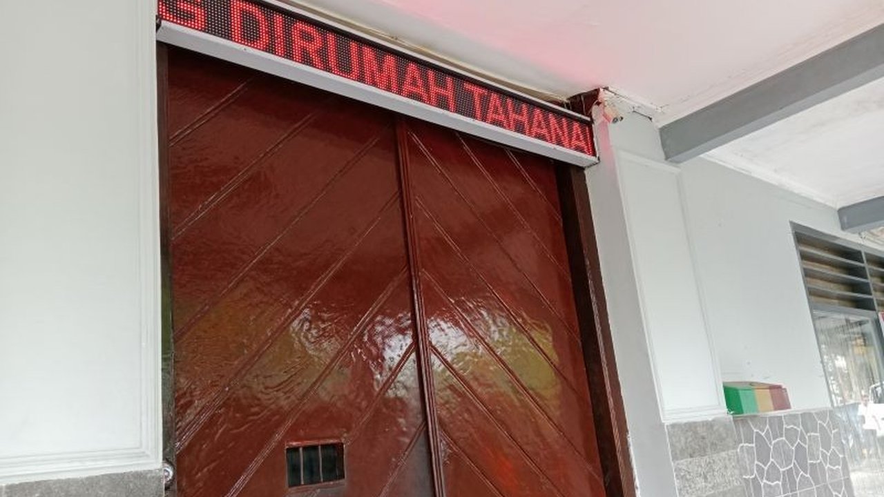 Sebanyak 201 warga binaan di Rutan Praya, Lombok Tengah, NTB, menerima remisi Idul Fitri 1446 H, dengan rincian 133 dari kasus pidana umum dan 68 dari kasus pidana khusus.