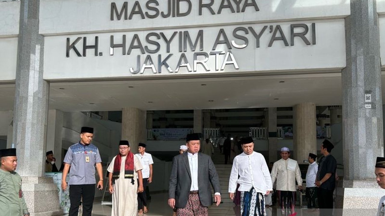 Menteri ATR/BPN Nusron Wahid berharap Idul Fitri membawa keadilan sosial di bidang pertanahan, khususnya bagi UMKM, dengan mempermudah akses sertifikasi tanah dan mencegah praktik mafia tanah.