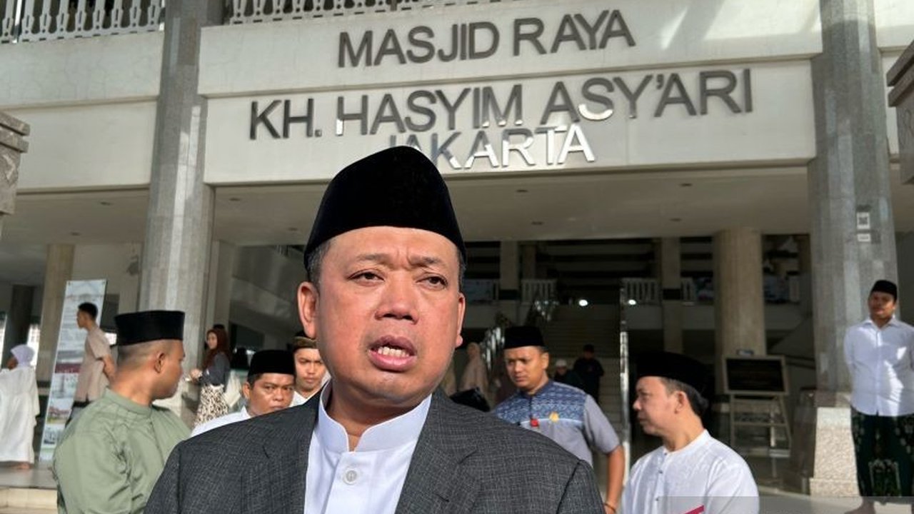 Menteri ATR/BPN, Nusron Wahid, menargetkan digitalisasi 124 juta sertifikat tanah konvensional akan selesai dalam 5 tahun ke depan untuk mencegah mafia tanah dan melindungi kepemilikan.