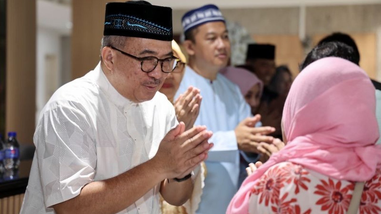 Ribuan Warga Indonesia Ramaikan Sholat Idul Fitri di KBRI Singapura