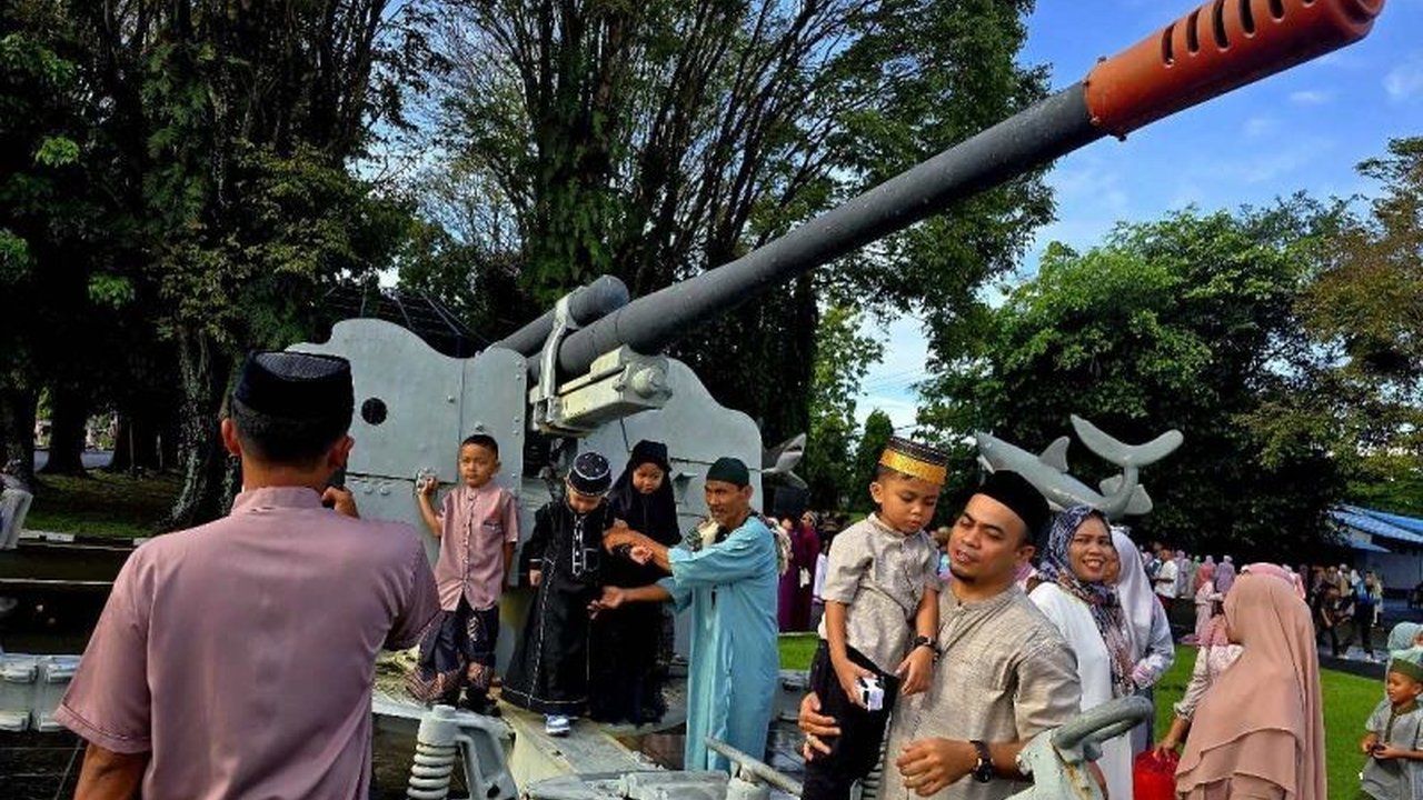 Lantama VI Makassar Buka Gerbang, Rayakan Lebaran Bersama Warga