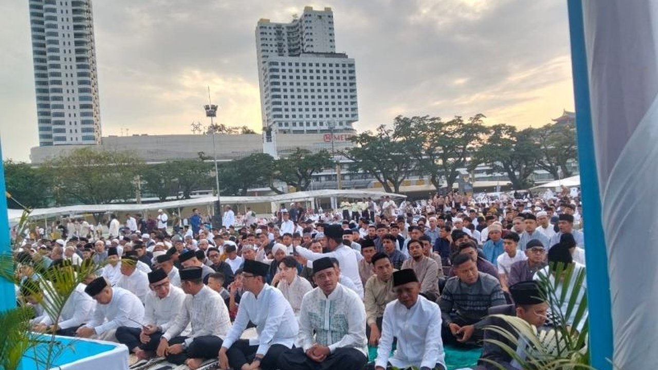Khatib Ajak Umat Medan Maknai Lebaran dengan Kepedulian Sosial