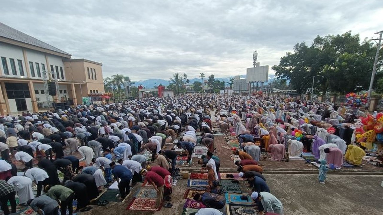 Pemerintah Kabupaten Mimika mengajak umat Muslim menjadikan Idul Fitri 1446 H sebagai momentum mempererat persaudaraan dan keberagaman di tengah masyarakat yang heterogen.