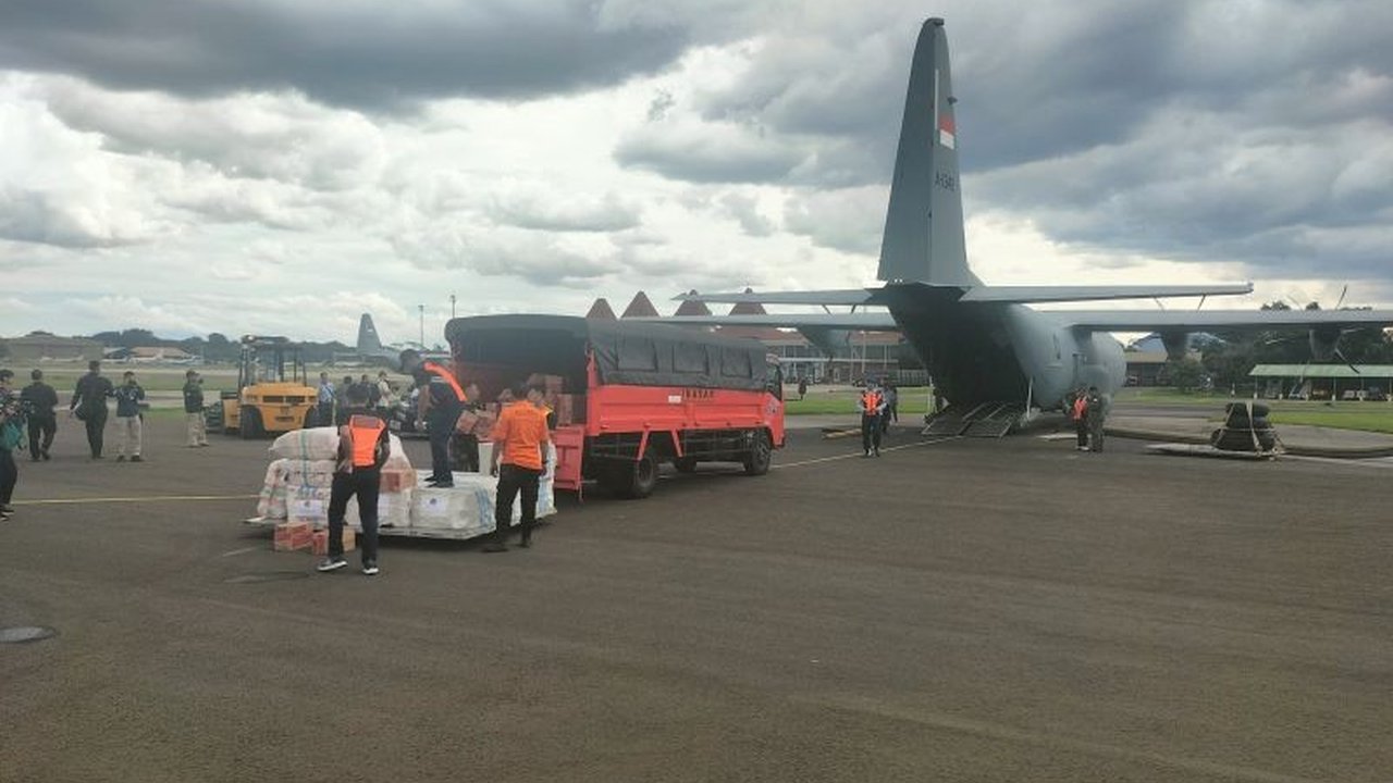 Kementerian Pertahanan RI mengirimkan 12 ton bantuan logistik dan 39 personel TNI untuk membantu korban gempa bumi di Myanmar, atas perintah Presiden Joko Widodo.