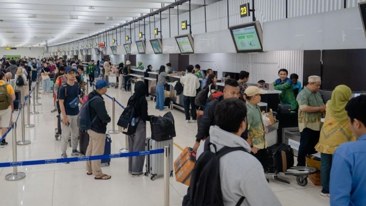 PT Angkasa Pura Indonesia (InJourney Airports) sukses melayani 4,7 juta penumpang pesawat di 37 bandara selama arus mudik Lebaran 2025, berkat kolaborasi berbagai pihak.