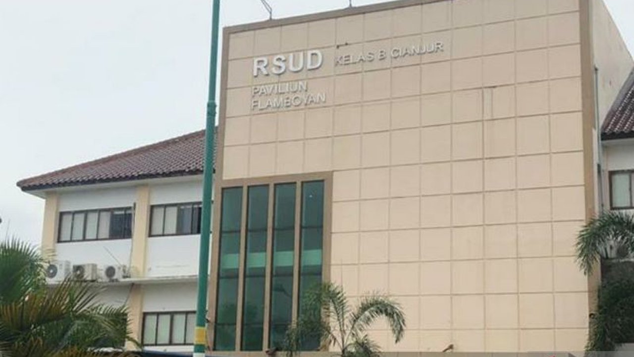 Pemerintah Kabupaten Cianjur memastikan pelayanan kesehatan tetap berjalan normal di RSUD Sayang dan RSUD Cimacan selama libur Lebaran 2025, guna melayani masyarakat dan pemudik.