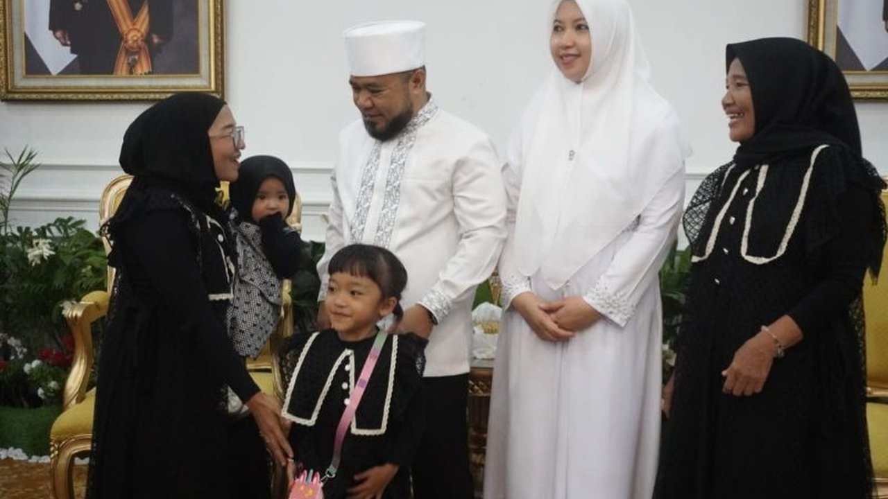 Gubernur Bengkulu, Helmi Hasan, mengajak masyarakat untuk melupakan perbedaan dan mempererat persatuan dalam rangka Hari Raya Idul Fitri 1447 H, menekankan pentingnya kebersamaan dalam membangun daerah.