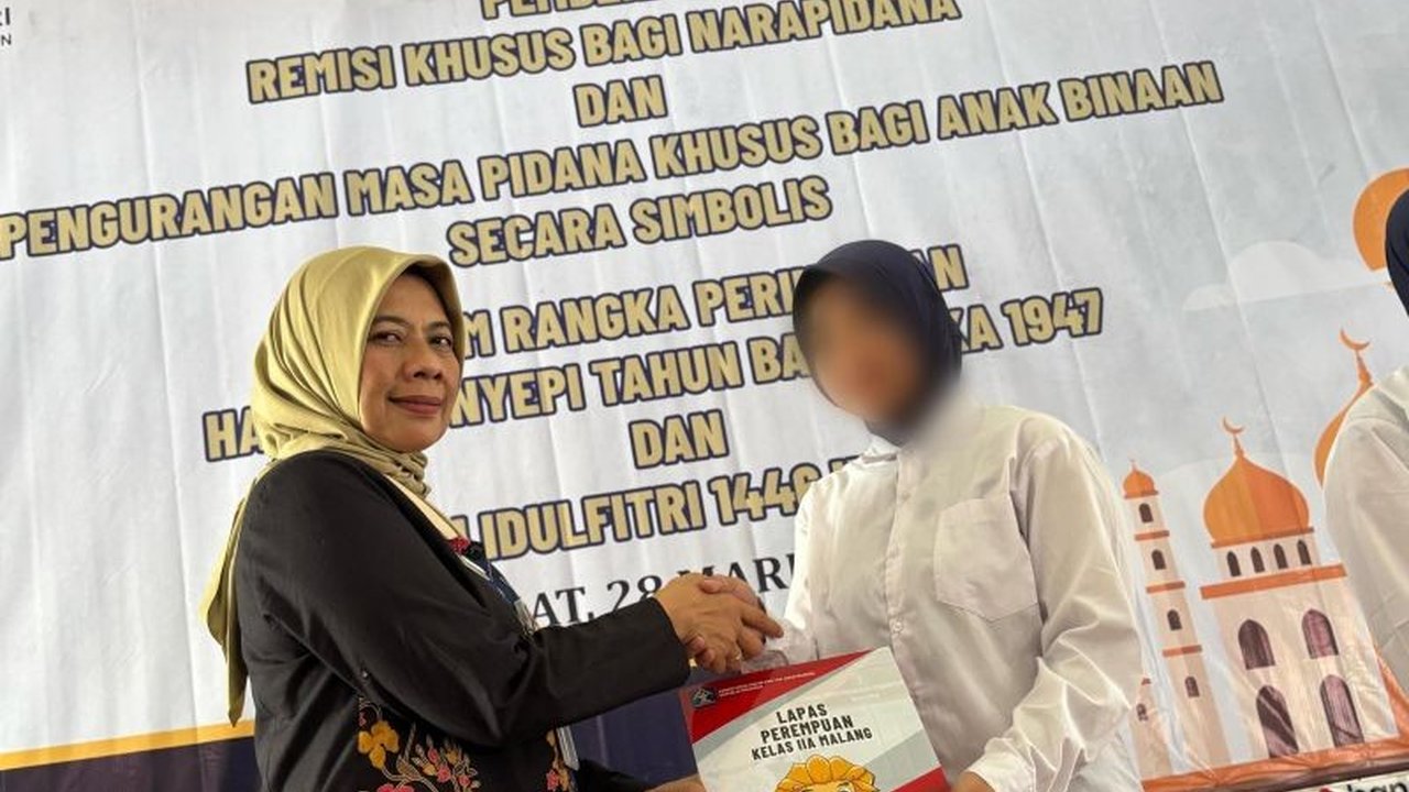 Sebanyak 345 warga binaan Lapas Perempuan Kelas IIA Malang mendapat remisi Idul Fitri 1446 H sebagai apresiasi atas perubahan sikap dan perilaku positif selama menjalani masa pembinaan.