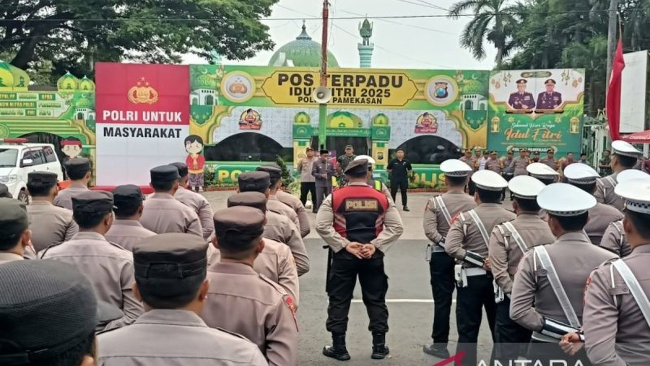 Polres Pamekasan mengerahkan 263 personel gabungan untuk mengamankan libur Lebaran 1446 Hijriah, fokus pada jalur mudik, pusat perbelanjaan, dan objek wisata di Pamekasan.