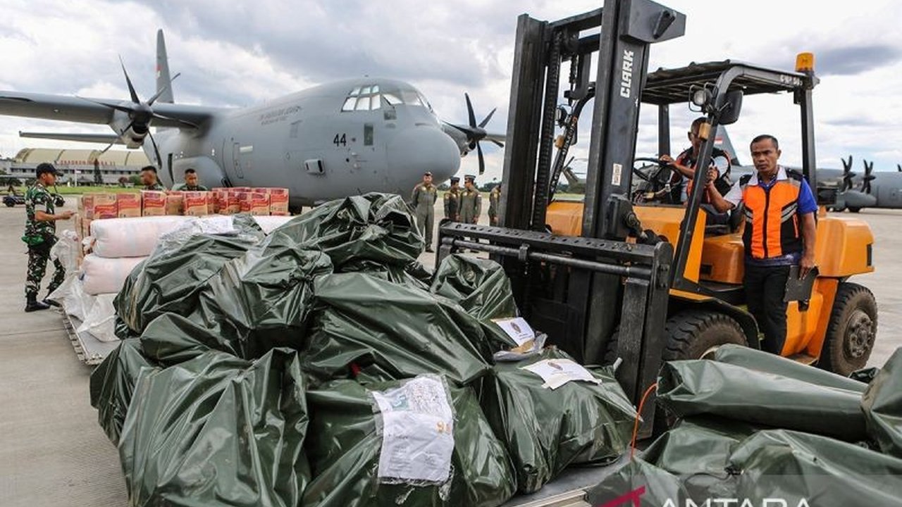 Badan Amil Zakat Nasional (Baznas) mengirimkan bantuan kemanusiaan untuk korban gempa bumi di Myanmar, termasuk genset, tenda, dan tim medis, sebagai bentuk solidaritas internasional.