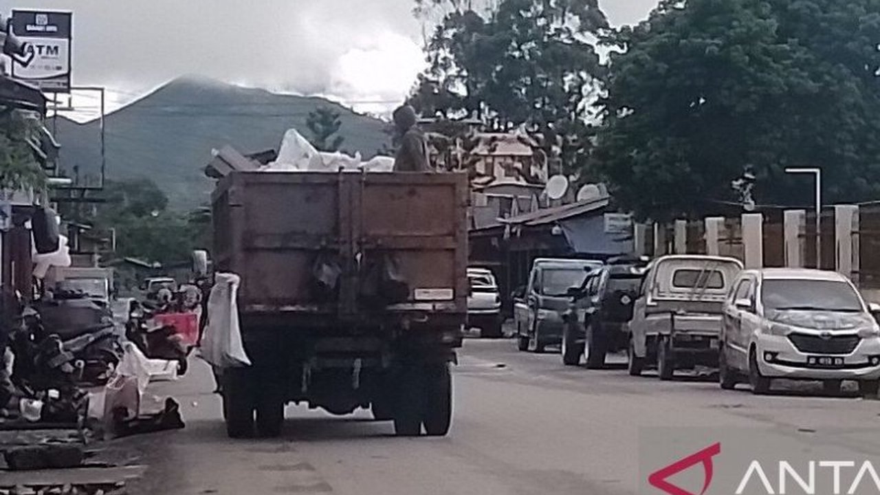 Jayawijaya Luncurkan Program Daur Ulang Sampah: Libatkan Masyarakat, Bayar Rp50.000 per Karung