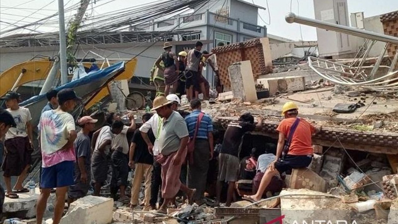 Gempa bumi dahsyat di Myanmar pada 28 Maret 2025 tidak menimbulkan korban jiwa WNI, meskipun BNPB masih terus memantau kondisi warga Indonesia yang berada di sana.