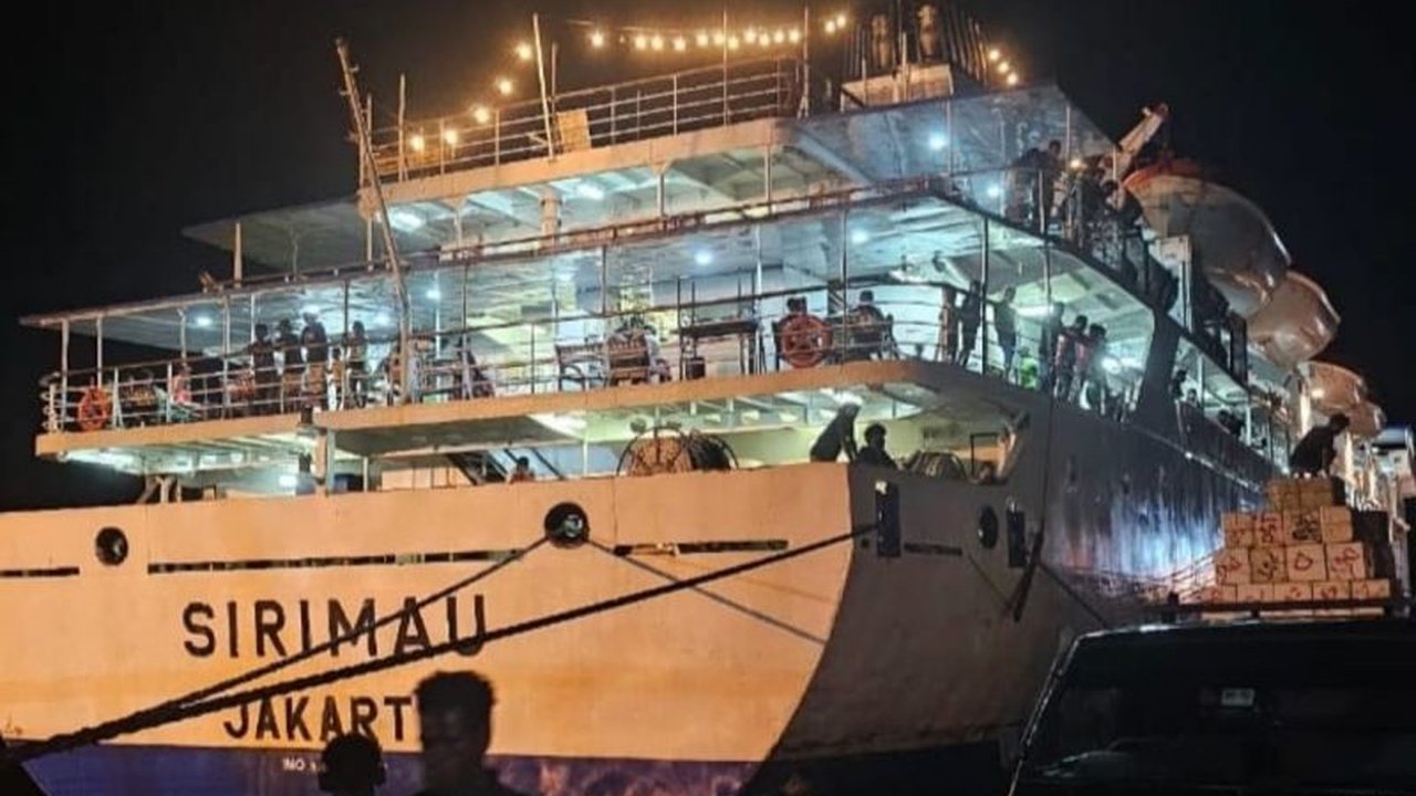 PT Pelni Cabang Timika memprediksi puncak arus balik Lebaran 1446 H di Pelabuhan Pomako pada 6 April 2025, dengan jumlah penumpang diperkirakan mencapai 3.000 orang.