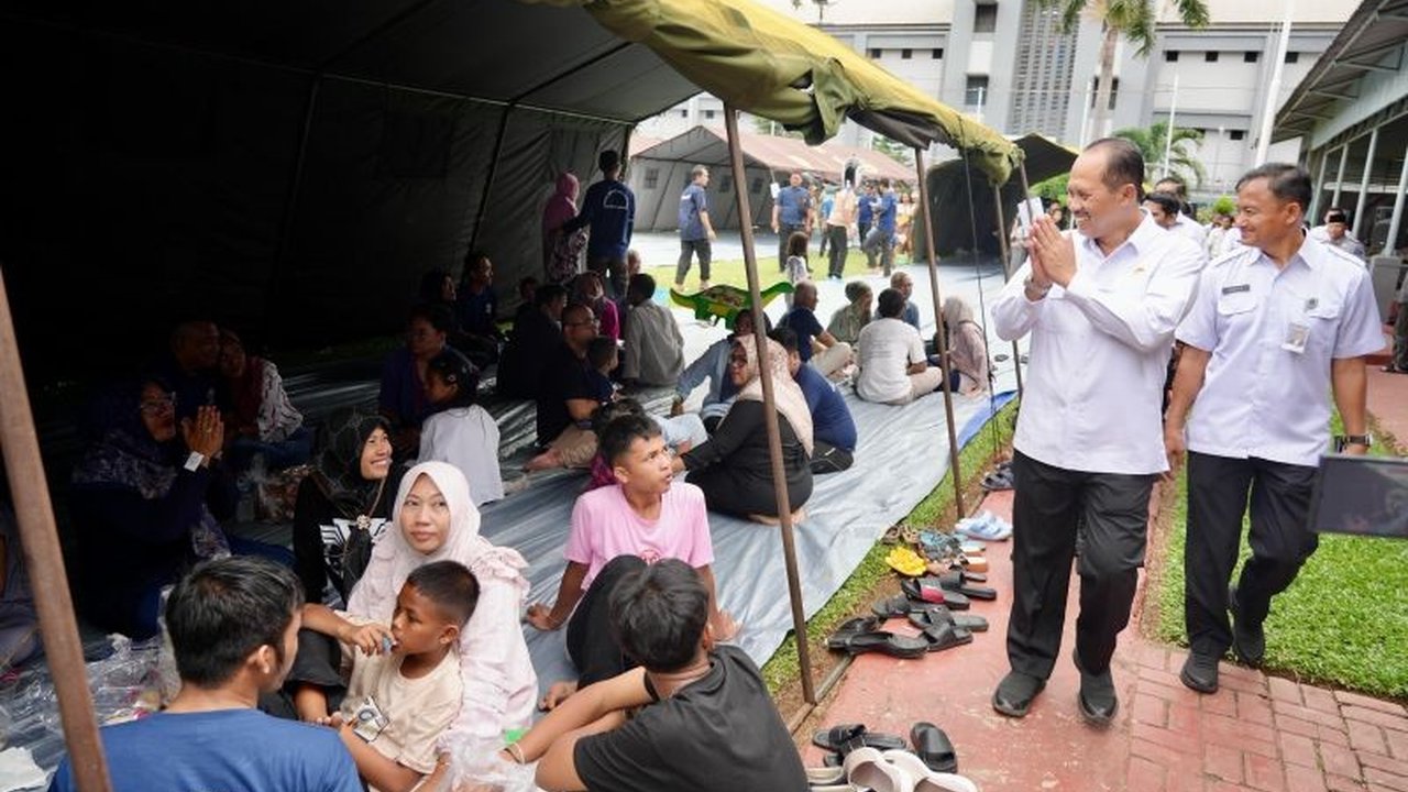 Kemenko Polkam melakukan pemantauan langsung layanan kunjungan Lebaran di Lapas Cipinang, memastikan keamanan dan pelayanan prima bagi keluarga warga binaan.