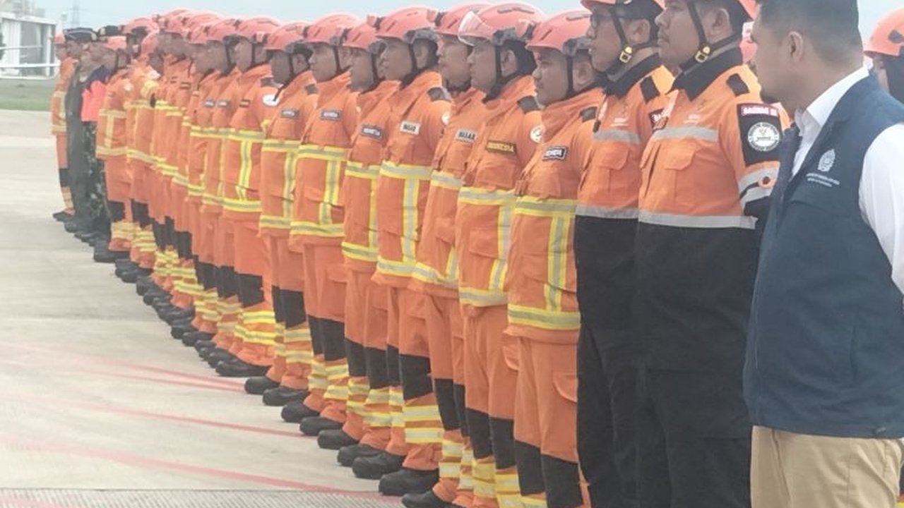 Presiden Prabowo Subianto akan melepas keberangkatan tim bantuan kemanusiaan Indonesia untuk korban gempa Myanmar pada 3 April 2025, dengan membawa bantuan logistik hingga 80 ton.