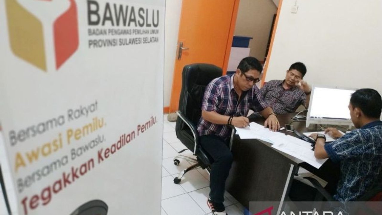 Calon Wakil Wali Kota Palopo, Akhmad Syarifuddin Daud atau Ome, direkomendasikan Bawaslu untuk didiskualifikasi karena dugaan pelanggaran administrasi pencalonan terkait masa lalunya sebagai mantan narapidana.