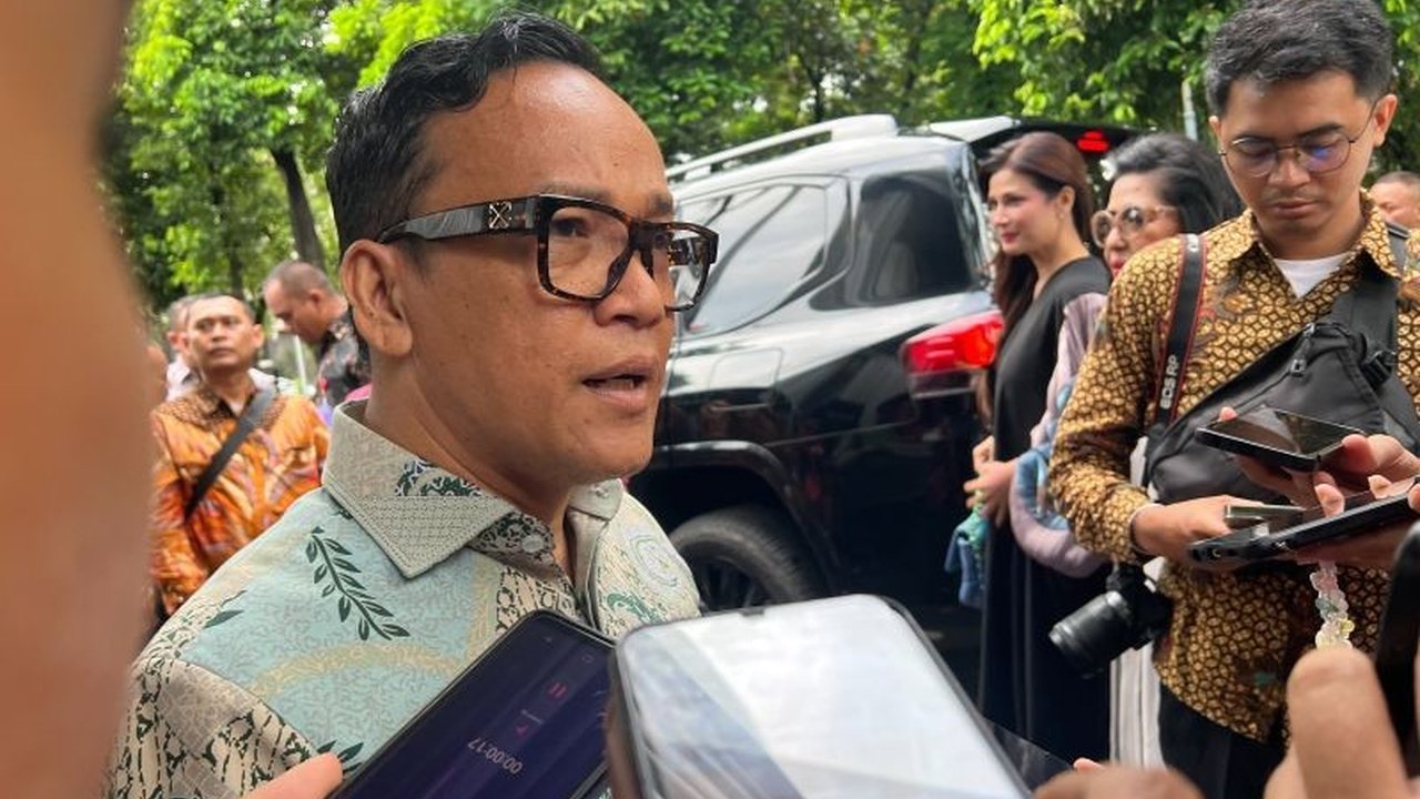 Wakil Menteri Ketenagakerjaan (Wamenaker) berang dan akan memanggil perusahaan aplikasi ojek online karena sebagian pengemudi hanya menerima bonus Hari Raya (BHR) sebesar Rp50 ribu.