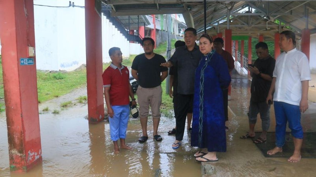 Pemerintah Kabupaten Donggala bergerak cepat memperbaiki drainase untuk mencegah banjir susulan setelah hujan deras melanda beberapa wilayah, termasuk Kota Donggala, Boya, dan Kabonga.