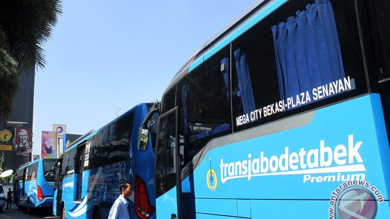 Pengamat transportasi Djoko Setijowarno menilai perluasan Transjabodetabek dan penerapan ERP dapat mengurangi ketergantungan kendaraan pribadi di Jabodetabek, serta menekankan pentingnya integrasi transportasi umum dengan kawasan perumahan.