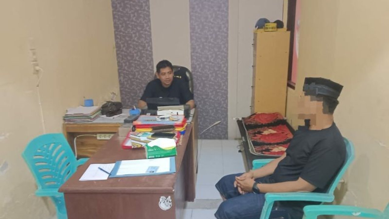 Polisi menangkap NH (33), seorang tukang kayu di Taman Budaya Sulbar, pelaku pencurian dua unit speaker, mixer audio, dan peralatan lainnya di Rumah Adat Buttu Cipping.