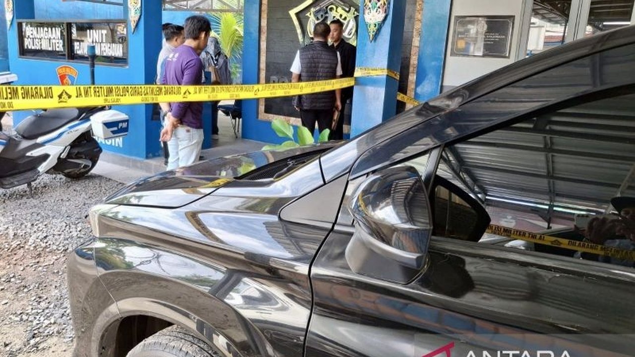 Denpomal Banjarmasin mengamankan mobil rental Daihatsu Xenia hitam yang diduga menjadi lokasi pembunuhan jurnalis Juwita (23) oleh oknum TNI AL di Banjarbaru; pelaku telah ditahan.