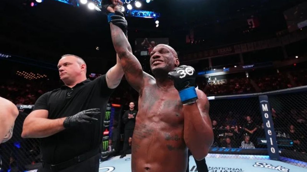 Veteran UFC, Jared Gooden, mengumumkan pensiun setelah 10 tahun berkarier, memilih fokus pada keluarga dan proyek-proyek lainnya.