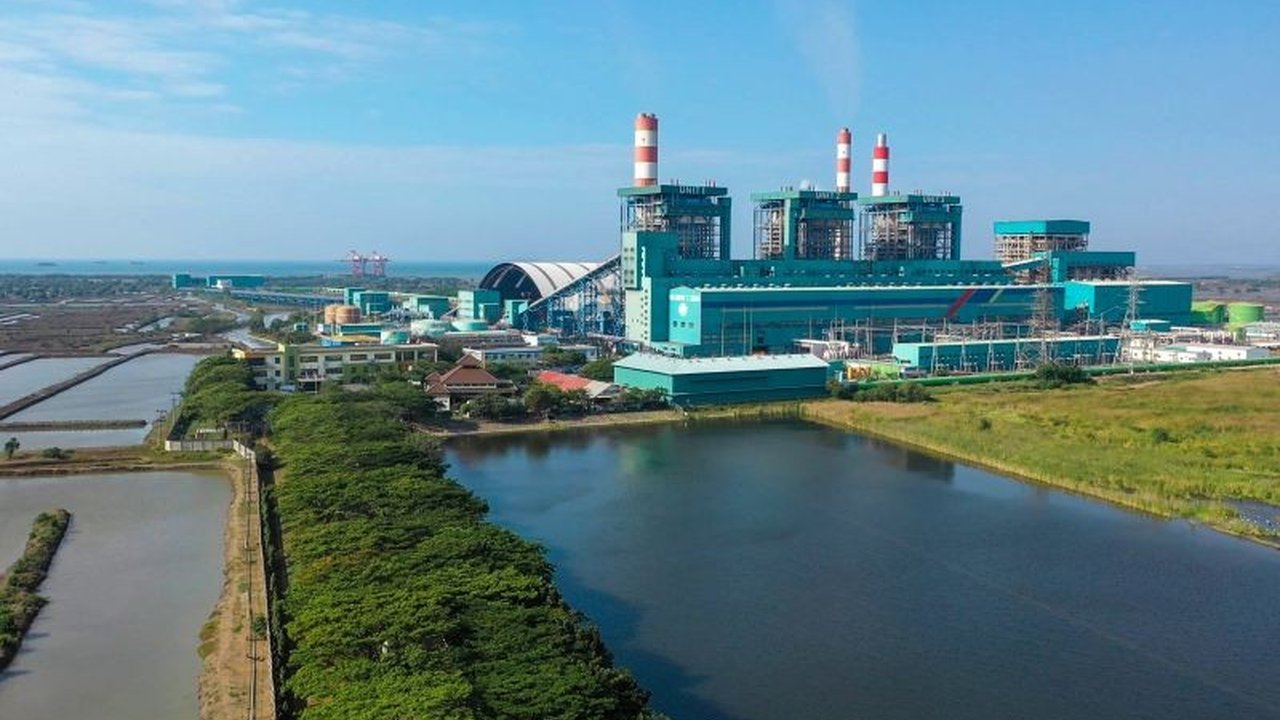 PT PLN Indonesia Power (PLN IP) berhasil menjaga pasokan listrik tetap stabil dan aman selama malam takbiran dan perayaan Idul Fitri 1444 H, memenuhi kebutuhan masyarakat.