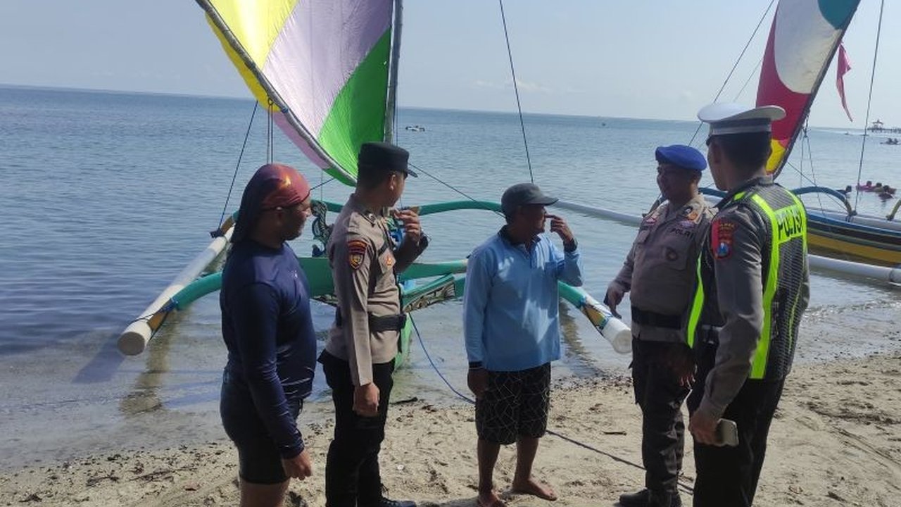Polres Situbondo Intensifkan Patroli di Pantai Pantura, Pastikan Libur Lebaran Aman dan Nyaman