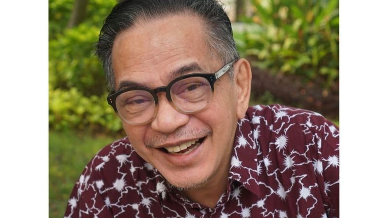 Menekraf Teuku Riefky Harsya menyampaikan duka cita mendalam atas berpulangnya aktor senior Ray Sahetapy, yang dikenal luas berkat bakat aktingnya yang luar biasa dan kontribusi besar pada perfilman Indonesia.