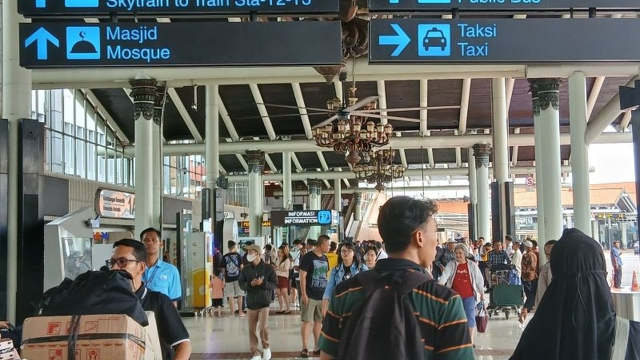 PT Angkasa Pura Indonesia (InJourney Airports) memastikan kesiapan 37 bandara di Indonesia untuk menghadapi arus balik Lebaran, dengan fokus pada kelancaran akses kendaraan, proses check-in, penanganan bagasi, dan ketersediaan transportasi umum.