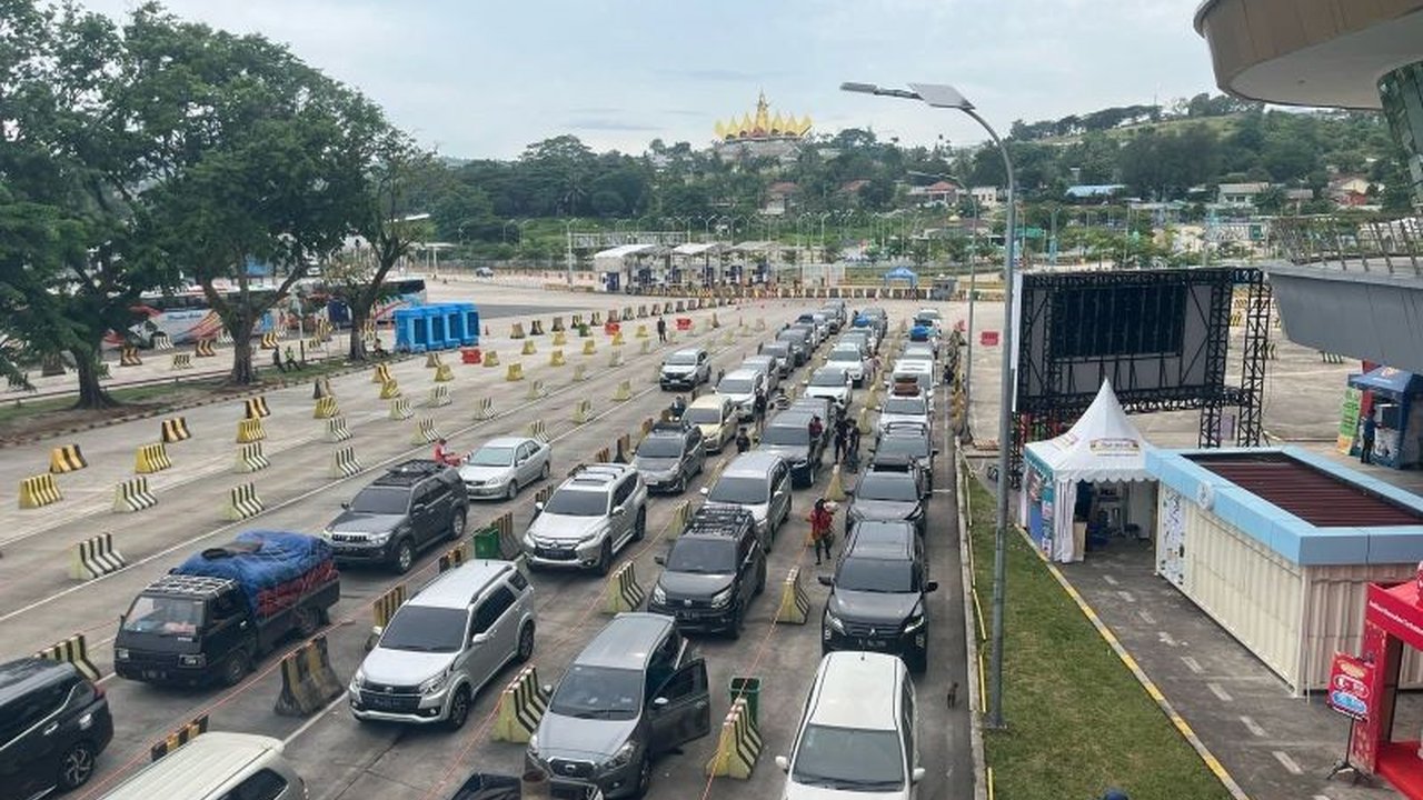 Arus Balik Lebaran 2025 di Bakauheni Mulai Padat, ASDP Siapkan Strategi Antisipasi