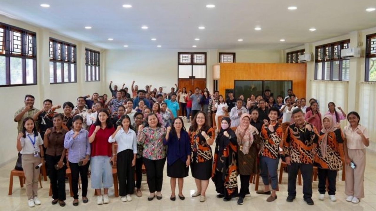 Kanwil DJP Papabrama gencar melakukan edukasi perpajakan kepada mahasiswa di Papua untuk menumbuhkan kesadaran pajak sejak dini dan menciptakan generasi muda yang bertanggung jawab.