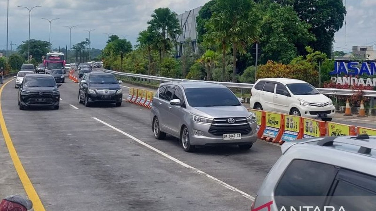 Polres Malang mencatat peningkatan volume kendaraan yang masuk Kabupaten Malang melalui Exit Tol Singosari pada H+1 Lebaran, mencapai 15.784 kendaraan hingga pukul 18.00 WIB.