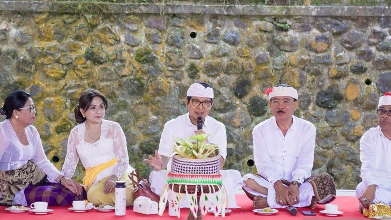 Festival Seni Budaya Desa Adat Kuta di Kabupaten Badung, Bali, sukses menampilkan kearifan lokal dan mendapat apresiasi dari pemerintah setempat, sekaligus menandai keberhasilan pelestarian budaya di tengah kawasan wisata.
